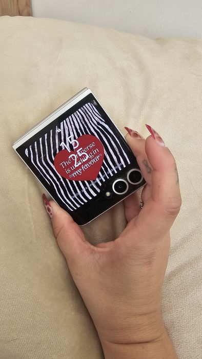 Samsung flip 6 branco