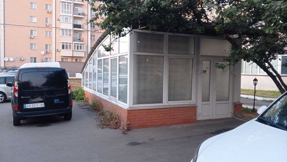 склад-приміщення 900м2+офіс, продаж або оренда