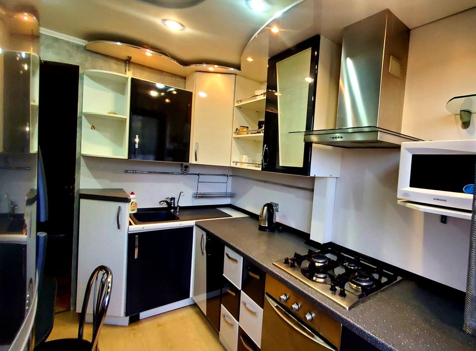 3-х кім.Даманский.17кв.СевГок.7 лікарня