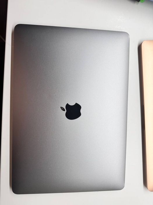 macBook Air 13 2019 року