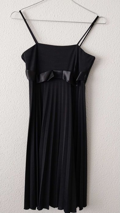 Vestido preto de festa