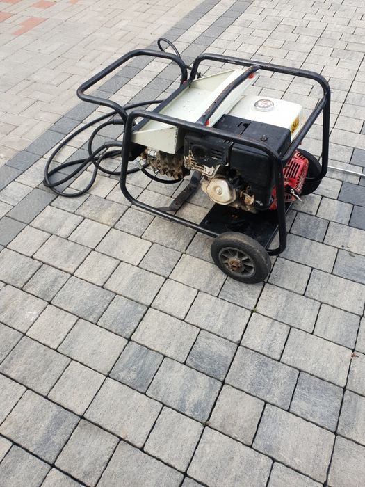 Myjka ciśnieniowa spalinowa silnik.Hondy