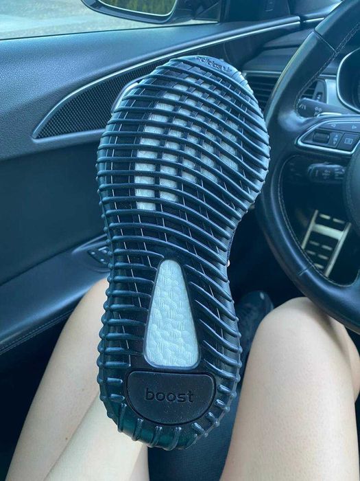 Мужские кроссовки Adidas Yeezy Boost 350 V2 Black Premium. 40-46