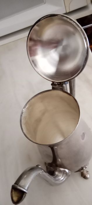 Bule de chá ou leite em casquinha