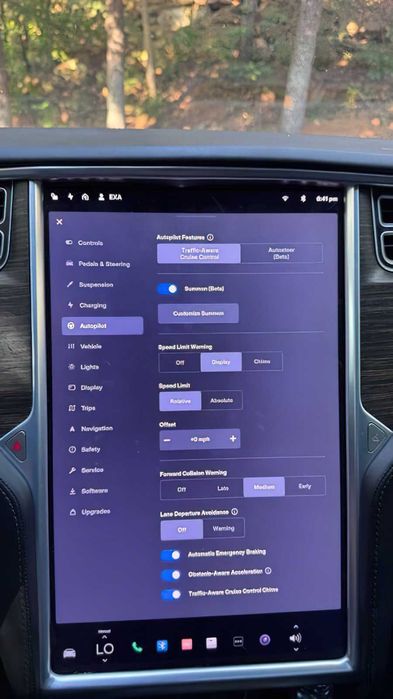 Tesla Model S P85D      2016