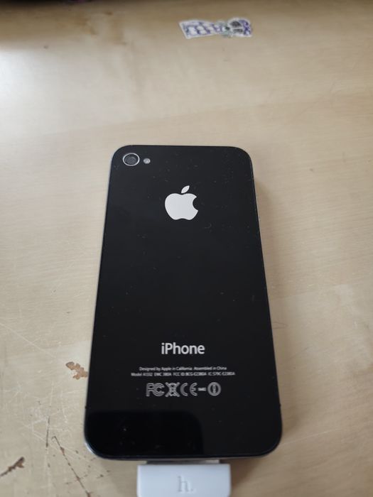 iPhone 4 , Model A1332 (Uszkodzony / Na części) – sprawny wyświetlacz LCD