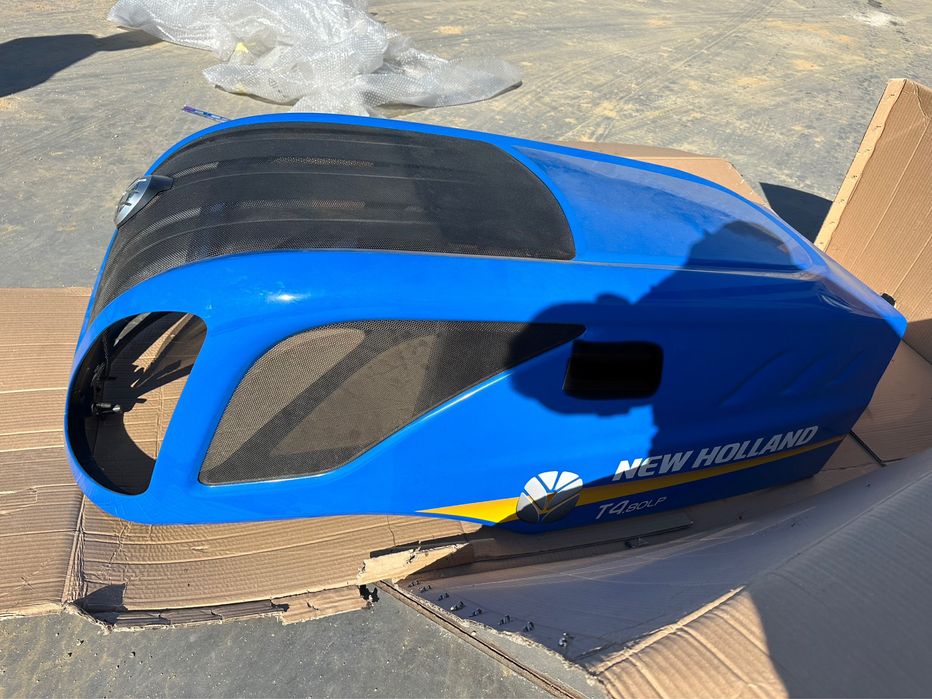 Capô trator New Holand