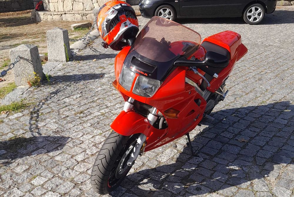 Honda vfr 750 rc36 1990