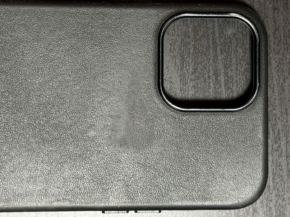 Capa de pele MagSafe para iPhone 13 Pro Max