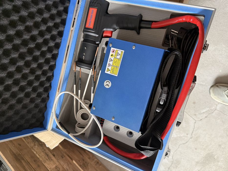 Indukcyjny podgrzewacz do śrub 1500W