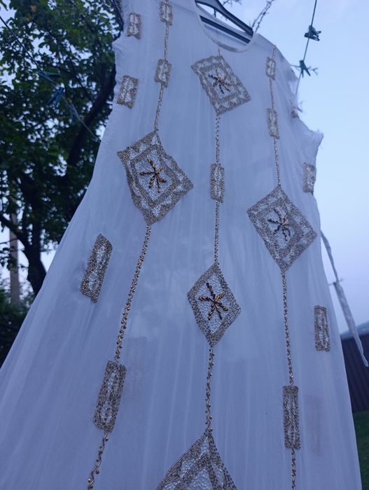 Вишити бісером плаття