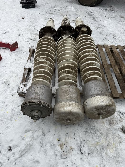 Продам изолятор новые