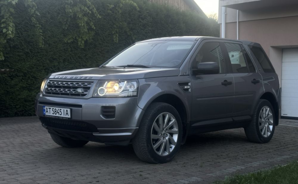 Land Rover Freelander 2013рік