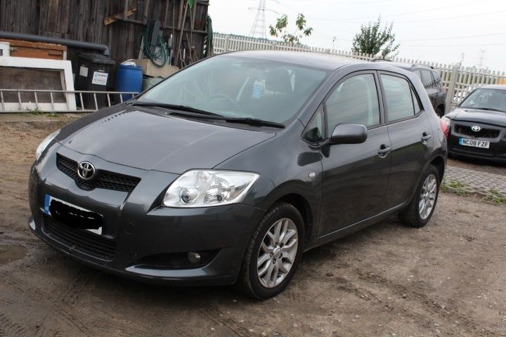 Разборка Шрот Тойота Аурис 2006-2011 Запчасти Toyota Auris Е15