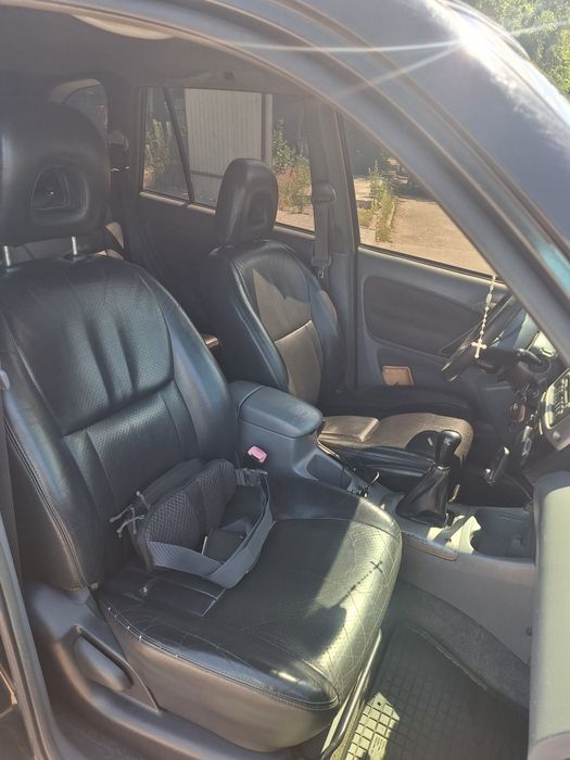 TOYOTA  RAV4 4×4  2.0 дизель