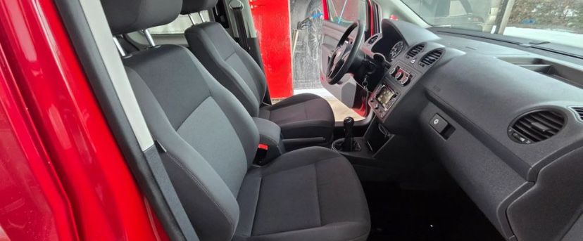 Volkswagen Caddy 2014 дизель 1.6 СЕМИМІСНИЙ