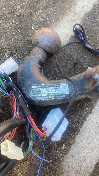 Totota prado, hilux, gx460, tundra, фаркоп, комплектнмй, німеччина