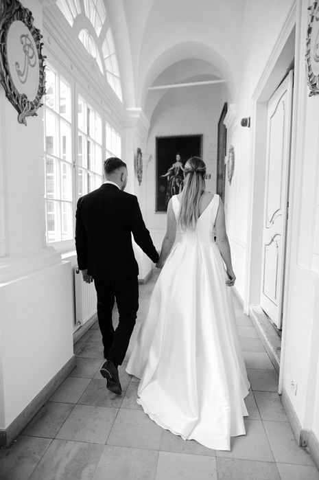Piękna suknia ślubna Ariamo Bridal