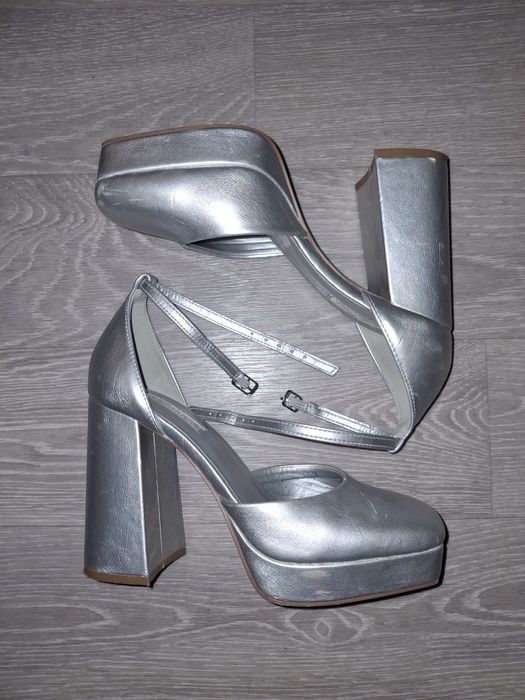 Жіночі туфлі. 25 см. PRIMARK