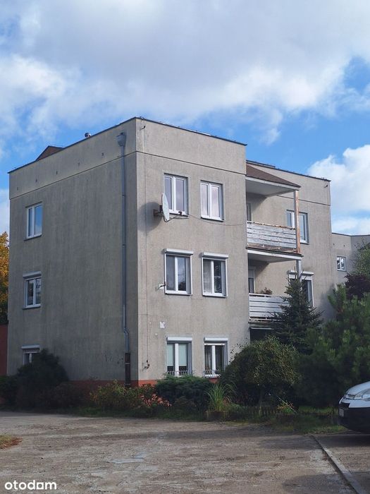 Przestronne mieszkanie z balkonem i garażem