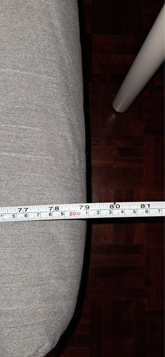 Sofá-cama cinzento