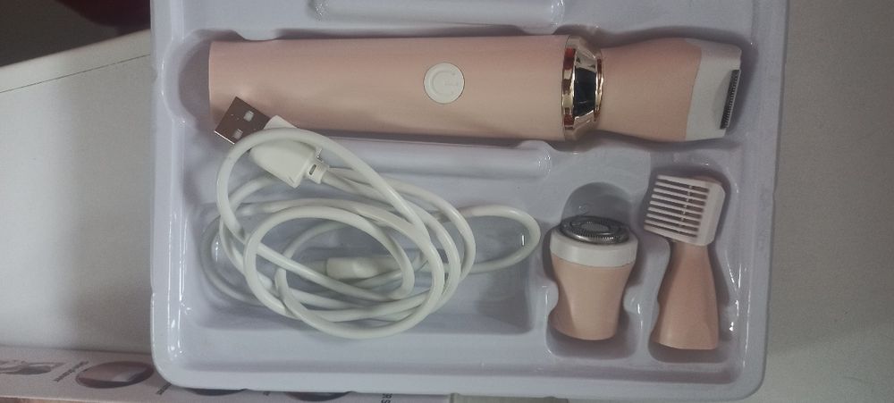 Триимер для волосся