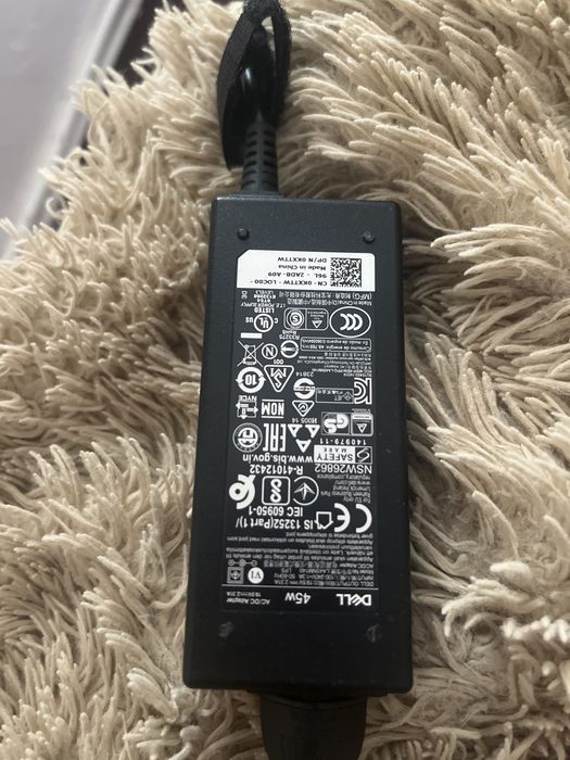 Продається зарядний пристрій на нотбук