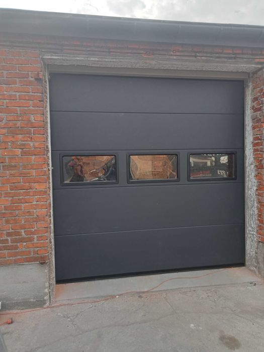 PRODUCENT brama segmentowa garażowa przemysłowa bramy garażowe RADYMNO