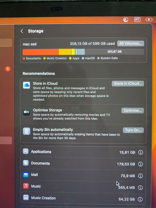 A venda com bateria semi nova e cabo de carregador novo
