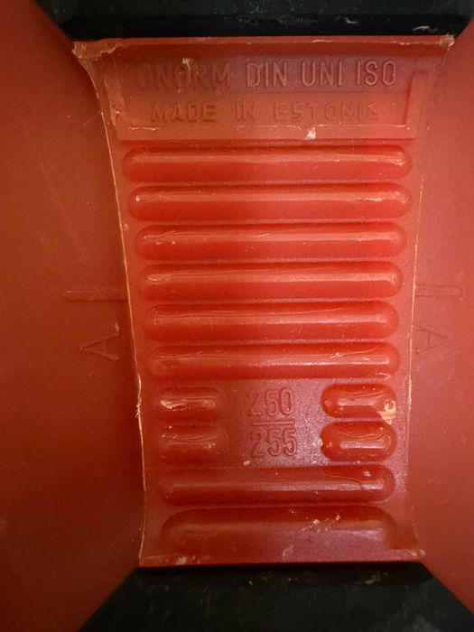 Narty ELAN Junior , buty HEAD , ROSSIGNOL, kask SALOMON