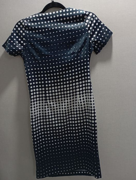 Атласна сукна в горошок