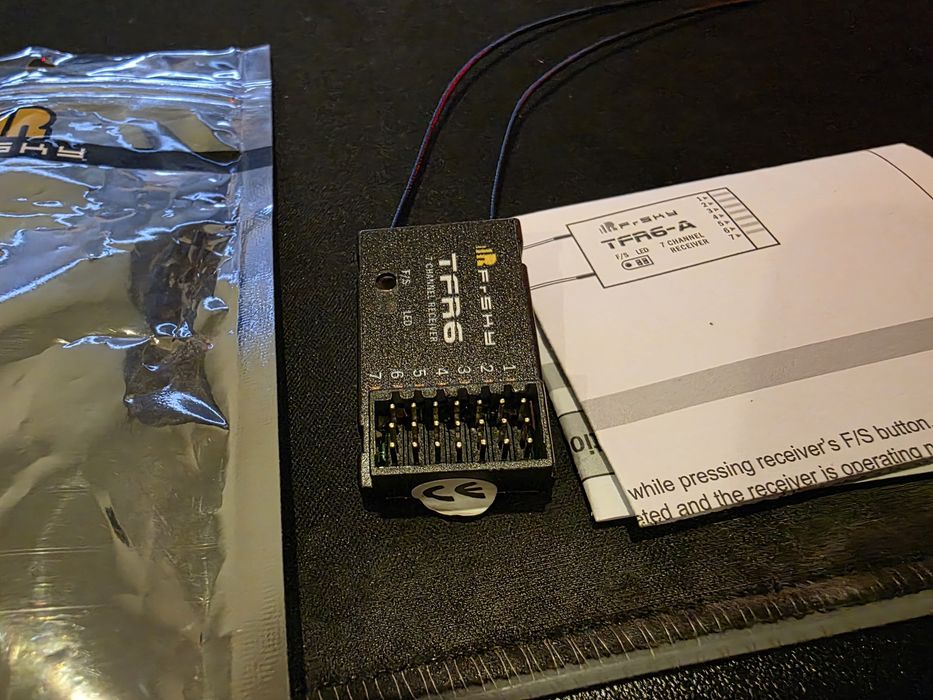 FrSky TFR6-A Rx compatível c/ Futaba