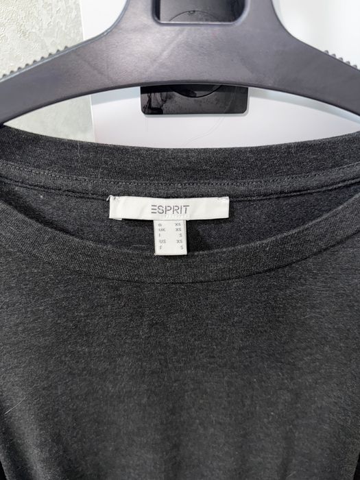 Кофтинка від бренду esprit
