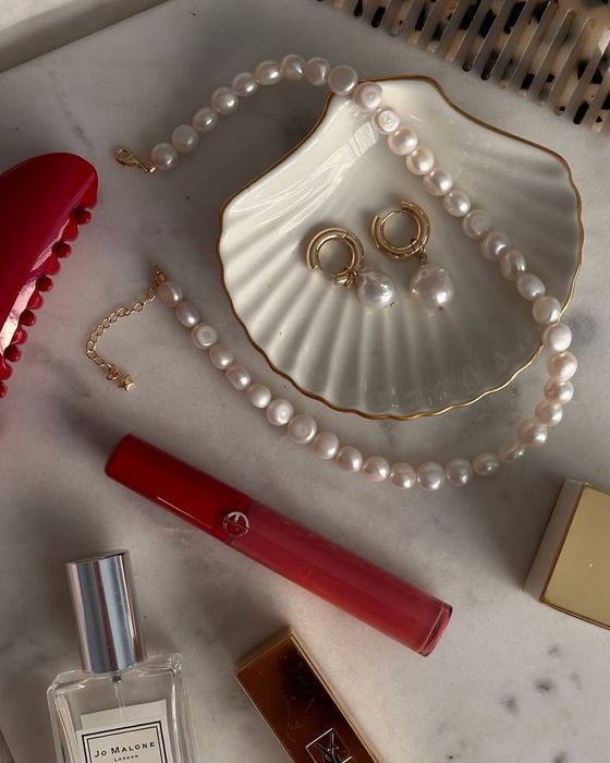 Подарунок дівчині .Чокери й намиста з натуральних перлин.Ручна робота