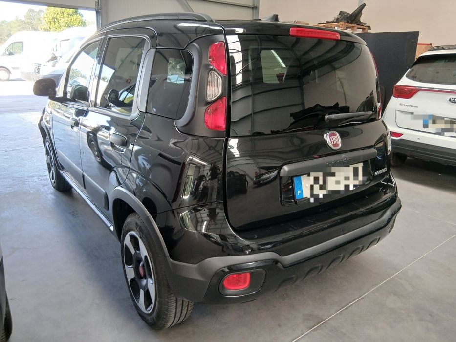 Fiat Panda Cross Hybrid 2024