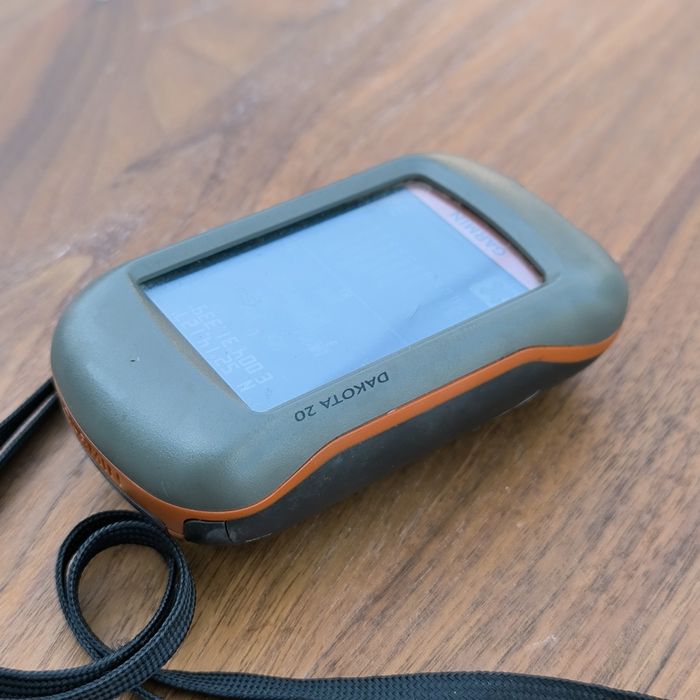 gps навигатор Garmin dakota 20. дакота  [гармин]