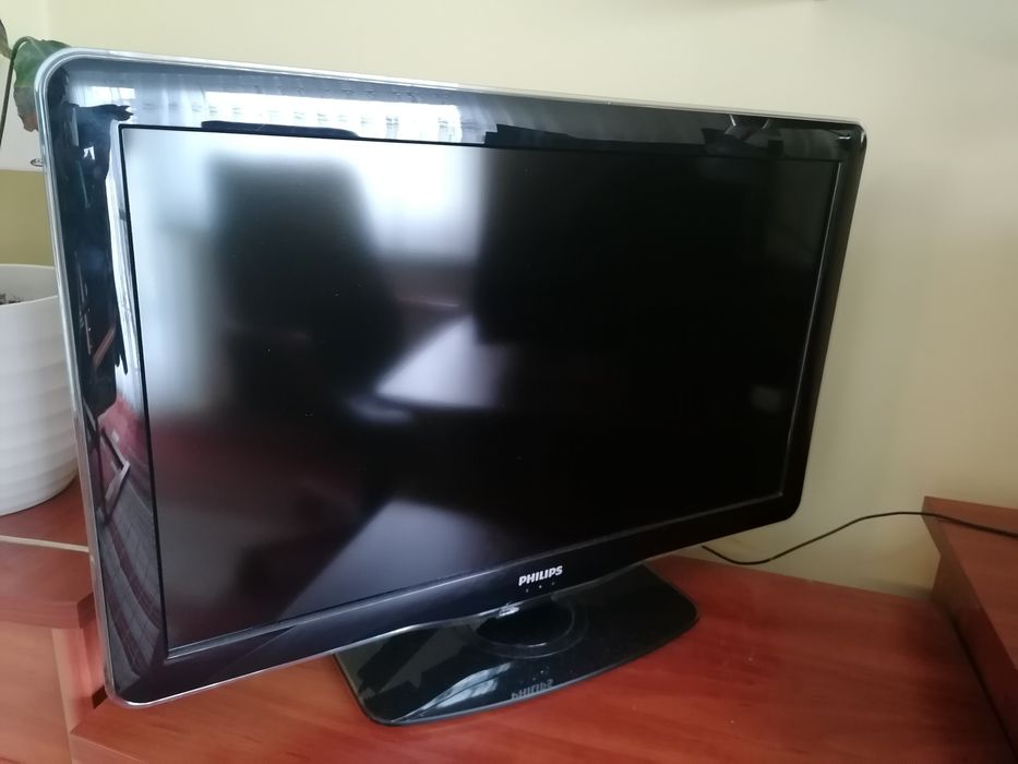 Telewizor Philips, dekoder SchwaigerDVB-T2 HD