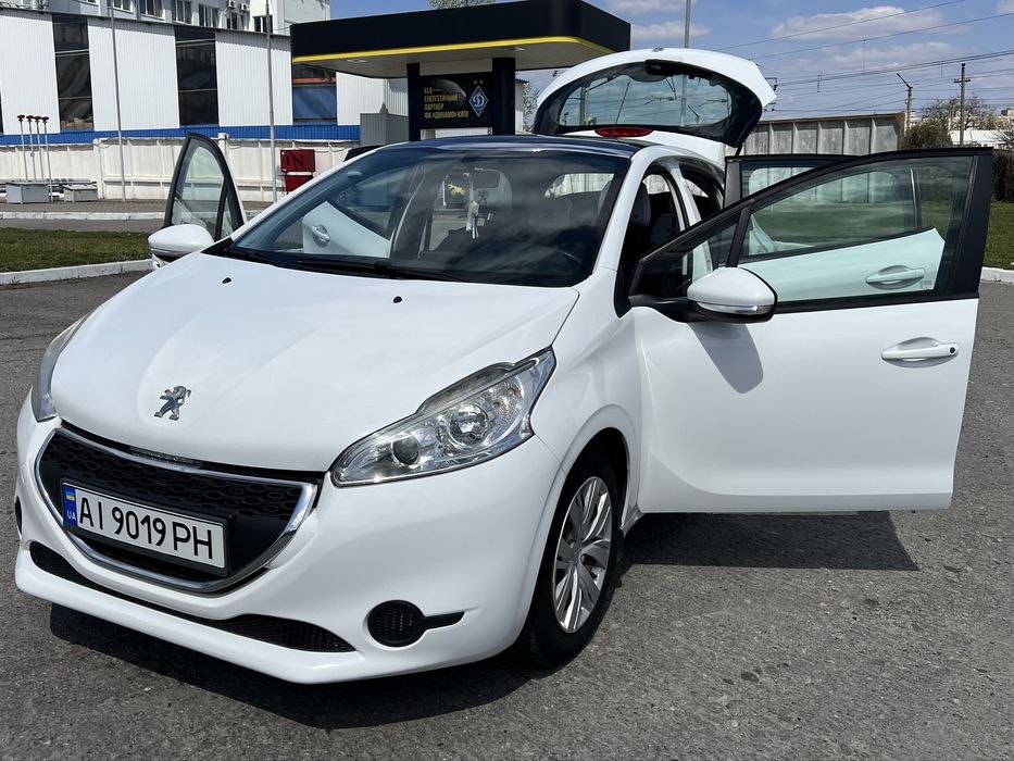 Peugeot 208 2013