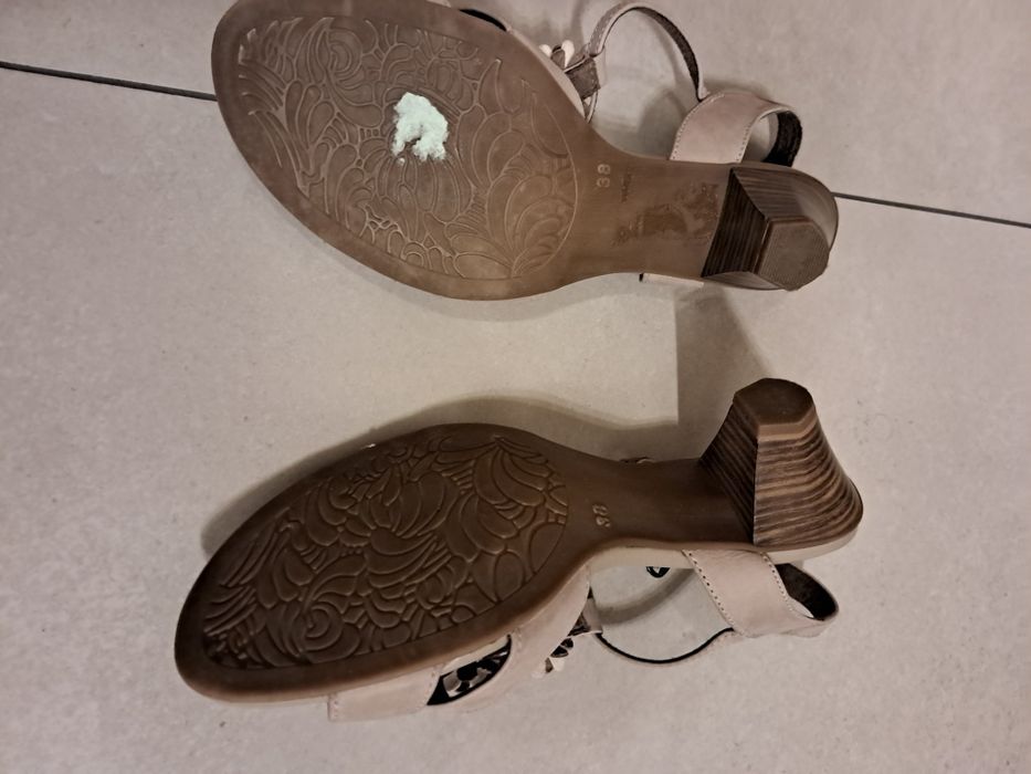 Sandały Tamaris r. 38