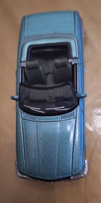 Mercedes escala 1:43