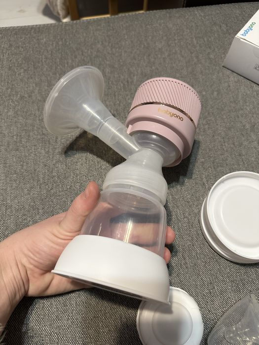 Молоковідсмоктувач електричний Babyono рожевий