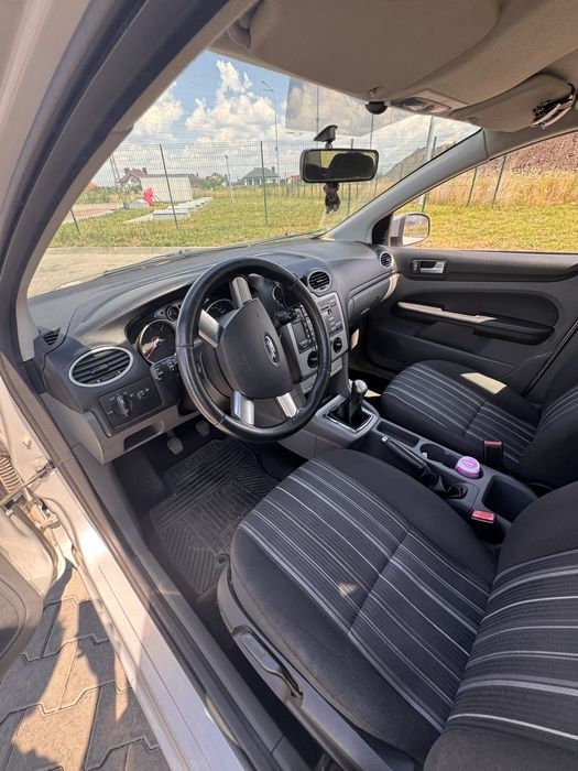 Ford Focus 2 rest