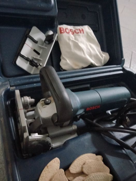 Vendo Ranhuradora Bosch para uniões com lamelas de madeira