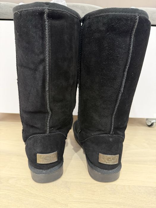 Зимові чоботи UGG