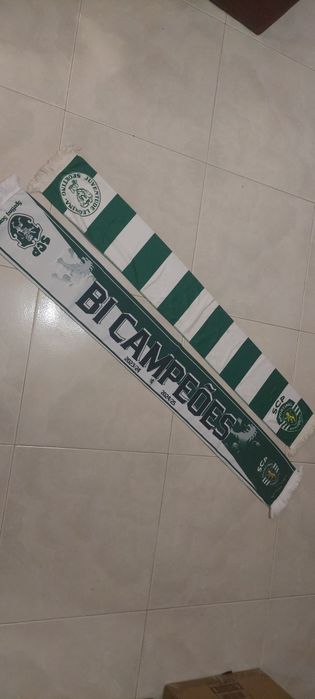 2 bufanfas echarpes do sporting