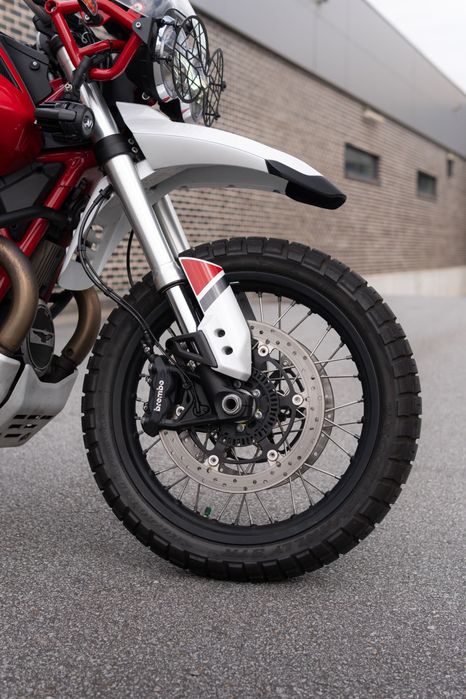 2020 Moto Guzzi  V85 TT