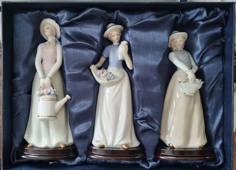 Фарфоровые статуэтки