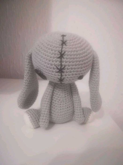 Coelho voodoo em crochet amigurumi