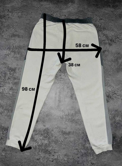 Спортивные штаны Nike tech fleece