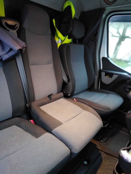 Wypożyczalnia samochodów dostawczych wynajem busów przeprowadzki bus